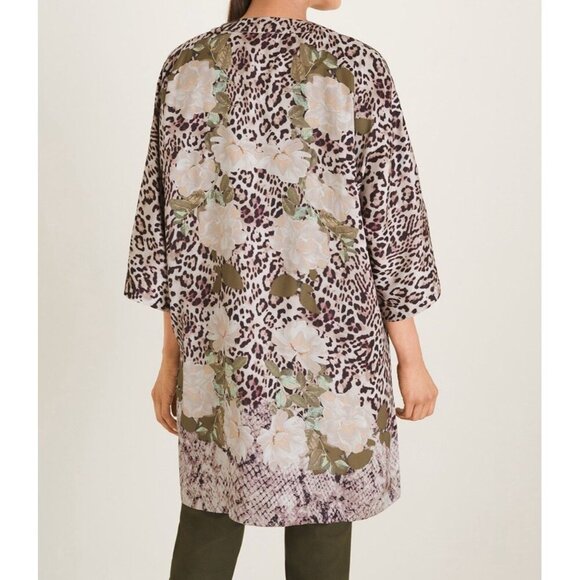 Chicos Ruana Wrap Kimono Size L/XL Brown Tan Floral Animal Print Poncho Silky - Picture 3 of 12